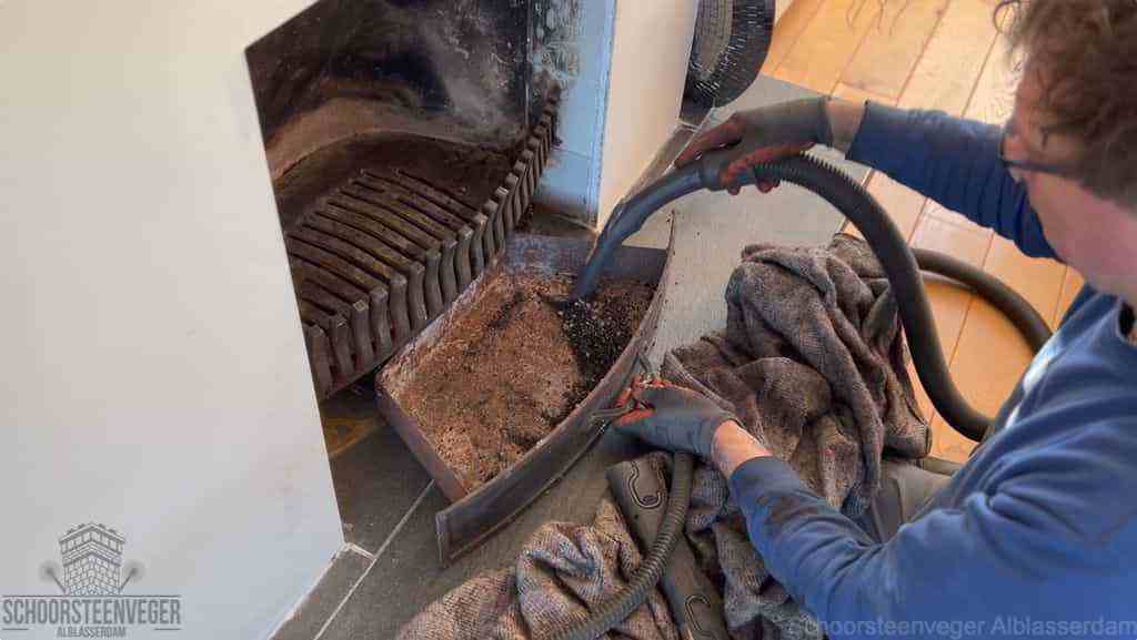 Prijs schoorsteenvegen Alblasserdam schouw reinigen Prijs schoorsteenvegen Alblasserdam schouw reinigen